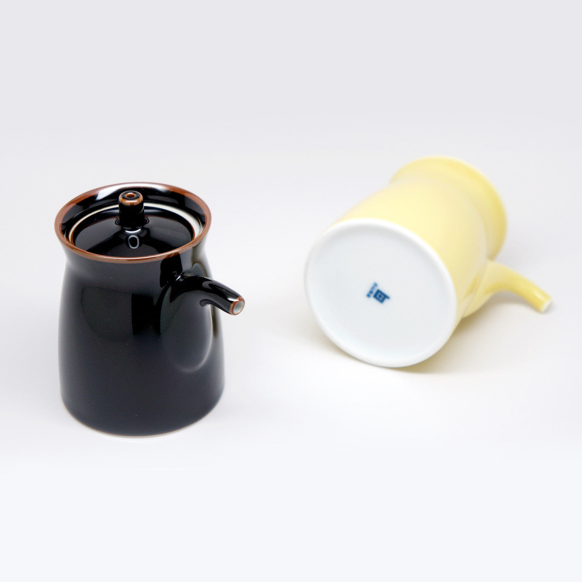 G-type Soy Sauce Pot by Hakusan Soy Sauce Server Hakusan