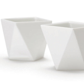 Shuki Sake Bottle and Cups Set by +d Bar and Wine Accessories +d