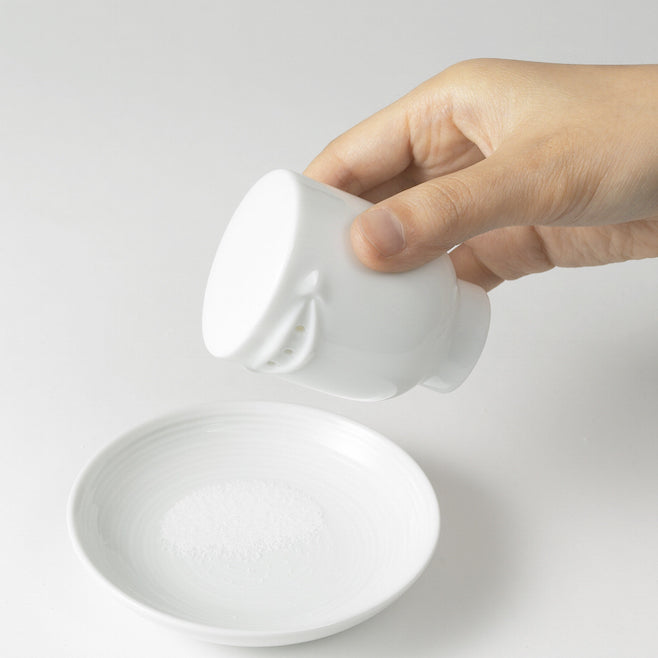 Talking Salt Shaker by +d Salt Shaker +d